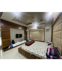 Bedroom Image of 4000 Sq.ft 4 BHK Independent House for rent in Satellite Ahmedabad for Rs. 350000