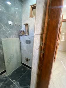 Bathroom Image of 800 Sq.ft 3 BHK Builder Floor for sale in Sector 5 Rohini New Delhi for Rs. 9500000