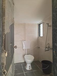 Common Bathroom Image of 900 Sq.ft 3 BHK Apartment / Flat for rent in Ruturaj Classic, Nalasopara West Nala Sopara for Rs. 16500