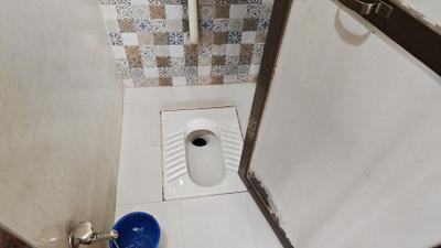 Bathroom Image of 700 Sq.ft 1 BHK Apartment / Flat for sale in Dheera Darshan Residency, Kalamboli Navi Mumbai for Rs. 4300000