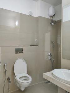 Common Bathroom Image of 951 Sq.ft 2 BHK Apartment / Flat for sale in Thane West Thane for Rs. 10000000