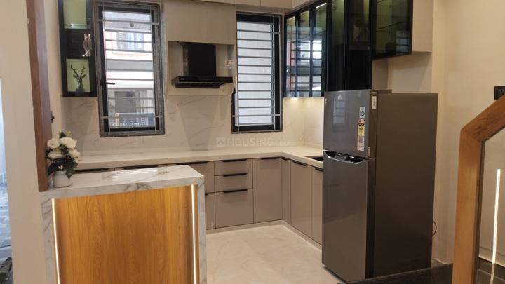 Gandhipath west Main Image 1