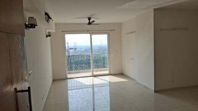 Living Room Image of 2275 Sq.ft 3 BHK Apartment / Flat for rent in Sunworld Arista, Sector 168 Noida for Rs. 46000