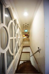 Balcony Image of 3060 Sq.ft 6 BHK Apartment / Flat for sale in Navrangpura Ahmedabad for Rs. 36000000