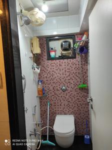 Bathroom Image of 600 Sq.ft 1 BHK Apartment / Flat for sale in God Gifts Building, Lower Parel Mumbai for Rs. 15500000