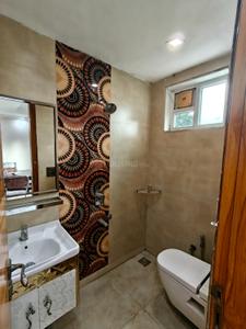 Bathroom Image of 2700 Sq.ft 7 BHK Duplex for sale in Ashok Vihar New Delhi for Rs. 59800000