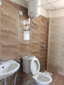 Image of 1700 Sq.ft 3.5 BHK Apartment / Flat for sale in Amrapali Crystal Homes Phase 1, Sector 76, Noida for Rs. 23000000