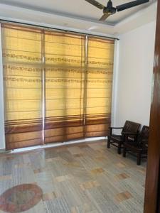 Bedroom Image of 2700 Sq.ft 3 BHK Builder Floor for rent in South Extension II New Delhi for Rs. 80000