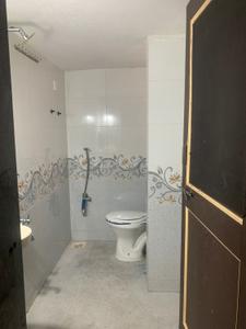 Bathroom Image of 600 Sq.ft 1 BHK Independent House for rent in Mundhwa Pune for Rs. 17000