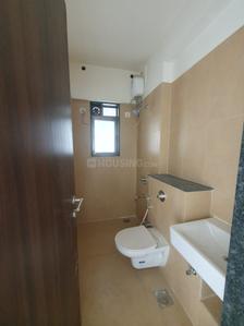 Bathroom Image of 1060 Sq.ft 3 BHK Apartment / Flat for rent in Runwal Sanctuary, Mulund West Mumbai for Rs. 85000