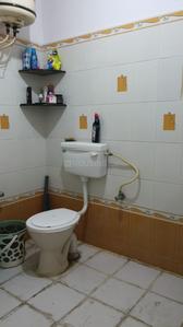 Bathroom Image of 550 Sq.ft 1 BHK Builder Floor for rent in Ejipura Bengaluru for Rs. 16000