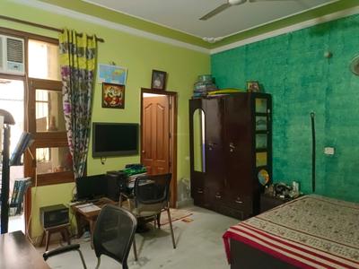 Bedroom Image of 1782 Sq.ft 3 BHK Builder Floor for sale in Surya enclave, Paschim Vihar New Delhi for Rs. 32500000