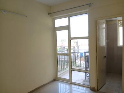 Bedroom Image of 650 Sq.ft 3 BHK Apartment / Flat for rent in Pyramid Infinity, Sector 70 Gurgaon for Rs. 26000