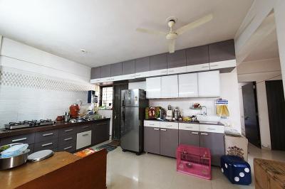 Kitchen Image of 1755 Sq.ft 3.5 BHK Apartment / Flat for sale in Naranpura Ahmedabad for Rs. 8500000