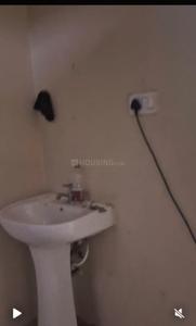 Bathroom Image of 600 Sq.ft 1 RK Independent House for rent in Sanjeeva Reddy Nagar Hyderabad for Rs. 14000
