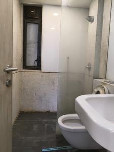Common Bathroom Image of 3390 Sq.ft 4 BHK Apartment / Flat for sale in Cuffe Parade Mumbai for Rs. 225000000