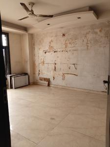 Hall Image of 1350 Sq.ft 3 BHK Apartment / Flat for sale in Mahavir Enclave New Delhi for Rs. 10000000