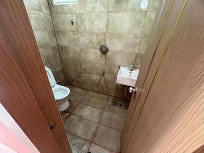 Bathroom Image of 1656 Sq.ft 3 BHK Apartment / Flat for rent in Harmu Ranchi for Rs. 23999