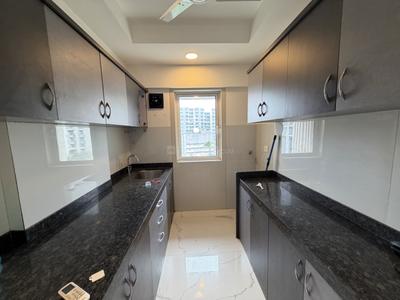 Kitchen Image of 1200 Sq.ft 2 BHK Apartment / Flat for rent in Elegant Navratnamala CHS, Santacruz East Mumbai for Rs. 100000