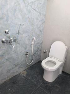Common Bathroom Image of 750 Sq.ft 1 BHK Apartment / Flat for rent in Madhapur Hyderabad for Rs. 31001