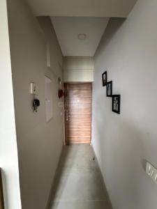 Image of 1105 Sq.ft 2 BHK Apartment / Flat for rent in DLF Regency Park 1, DLF Phase 4, Gurgaon for Rs. 58000