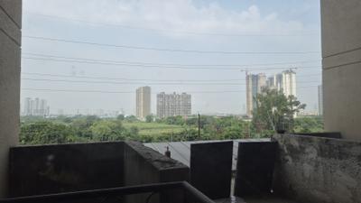 Balcony Image of 1000 Sq.ft 2.5 BHK Apartment / Flat for rent in Prateek Grand City, Siddharth Vihar Ghaziabad for Rs. 24000