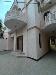 5 BHK Independent House