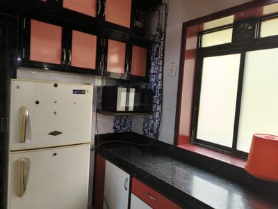 Kitchen Image of 650 Sq.ft 2 BHK Apartment / Flat for rent in Worli Mumbai for Rs. 70000