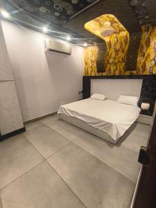 Bedroom Image of 4500 Sq.ft 4 BHK Independent House for rent in Kankhal Haridwar for Rs. 90000