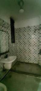 Bathroom Image of 1850 Sq.ft 3 BHK Independent House for rent in Sector 52 Noida for Rs. 38000