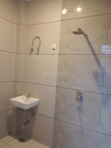 Bathroom Image of 2200 Sq.ft 2.5 BHK Builder Floor for rent in Noida Extension Greater Noida for Rs. 23000