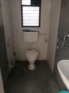 Common Bathroom Image of 1050 Sq.ft 2 BHK Apartment / Flat for rent in Kolte Patil Margosa Heights, Mohammed Wadi Pune for Rs. 24000