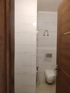 Common Bathroom Image of 1620 Sq.ft 3 BHK Builder Floor for sale in BPTP District 3, Sector 85 Faridabad for Rs. 18000000