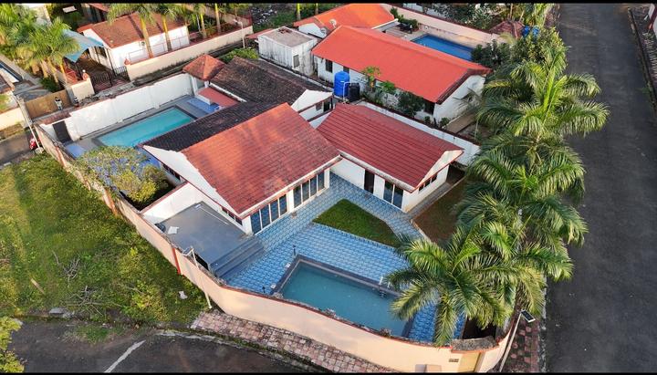 P N J Farm Villa Montana Main Image 1