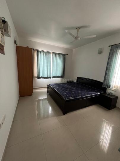 Dream Towers Bedroom 1