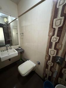Bathroom Image of 1550 Sq.ft 3 BHK Apartment / Flat for sale in Tharwani Rosewood, Kharghar Navi Mumbai for Rs. 25000000