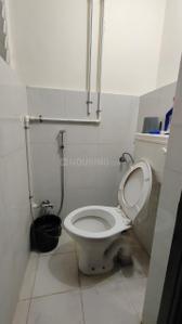 Bathroom Image of 500 Sq.ft 1 BHK Apartment / Flat for rent in Naman Sudarshan, Shivaji Nagar Pune for Rs. 24500