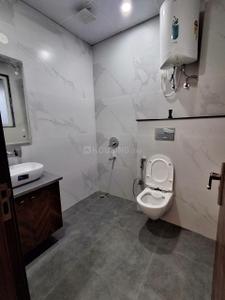 Bathroom Image of 923 Sq.ft 1 BHK Apartment / Flat for rent in My Home Navadweepa, Hitech City Hyderabad for Rs. 12500