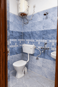 Bathroom Image of 925 Sq.ft 3 BHK Apartment / Flat for sale in Faith Imperial Heights, Mahawadiya Bhopal for Rs. 2650000