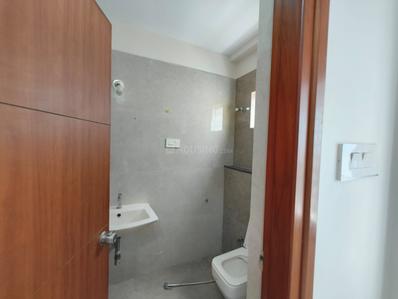 Bathroom Image of 1850 Sq.ft 3 BHK Apartment / Flat for rent in Manikonda Hyderabad for Rs. 45000