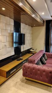 Bedroom Image of 3000 Sq.ft 4 BHK Apartment / Flat for rent in Rohtas Presidential Tower, Gomti Nagar Lucknow for Rs. 150000