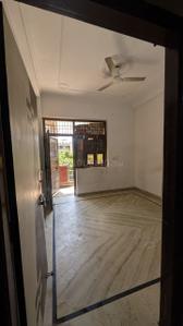 Bedroom Image of 1000 Sq.ft 2 BHK Builder Floor for sale in Vaishali Ghaziabad for Rs. 7500000