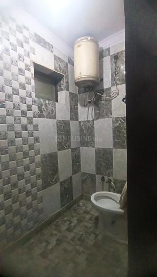Dabri Extension East, Dabri Bathroom 1