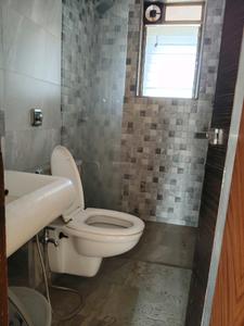 Common Bathroom Image of 1225 Sq.ft 2 BHK Apartment / Flat for sale in Paradise Sai Crystals, Kharghar Navi Mumbai for Rs. 14500000