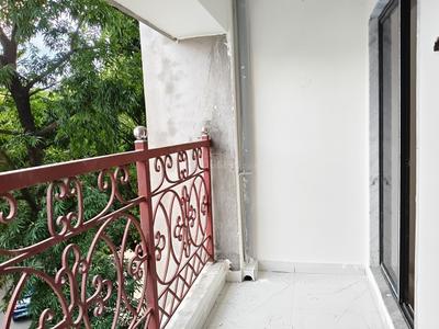 Balcony Image of 1600 Sq.ft 3 BHK Builder Floor for sale in Jodhpur Park Kolkata for Rs. 21000000