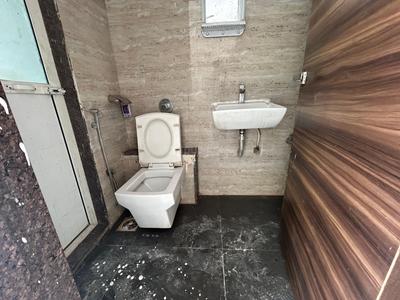 Bathroom Image of 900 Sq.ft 2 BHK Apartment / Flat for sale in Shakti Calista, Ghansoli Navi Mumbai for Rs. 21500000