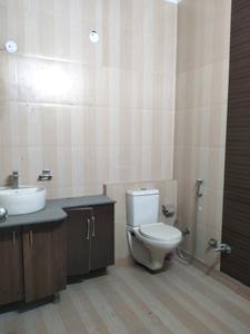 Bedroom Three Image of 2000 Sq.ft 3 BHK Builder Floor for rent in Vikaspuri Luxury Homes, Vikaspuri New Delhi for Rs. 35000