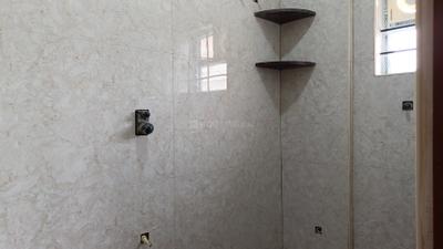 Bathroom Image of 750 Sq.ft 1 BHK Builder Floor for rent in HSR Layout Bengaluru for Rs. 30000