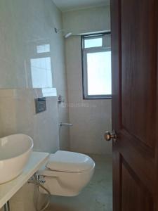 Bathroom Image of 820 Sq.ft 2 BHK Apartment / Flat for sale in Bandra West Mumbai for Rs. 47500000