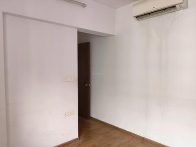Bedroom Image of 940 Sq.ft 2 BHK Apartment / Flat for sale in Lodha Palava Lakeside I To O, Palava Phase 2 Thane for Rs. 6000000